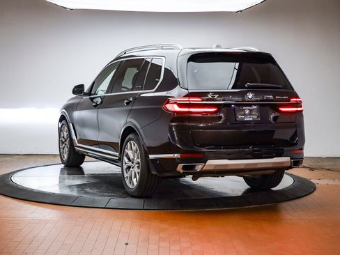 Certified 2024 BMW X7 xDrive40i image 2
