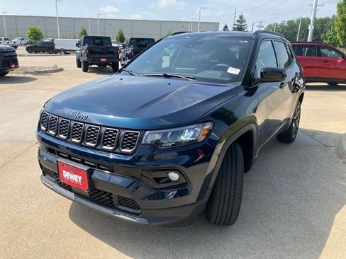 New 2026 Jeep Compass Limited AWD/4WD image 3