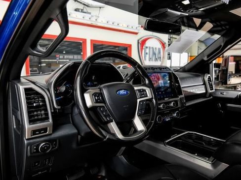 Used 2022 Ford F250 Platinum w/ FX4 Off-Road Package AWD/4WD image 5
