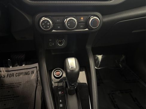 Used 2022 Nissan Kicks S FWD image 34