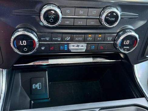 Used 2021 Ford F150 Lariat w/ Equipment Group 502A High AWD/4WD image 18