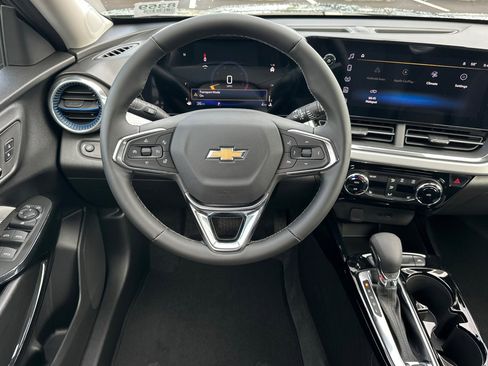 New 2026 Chevrolet Trax LT image 14