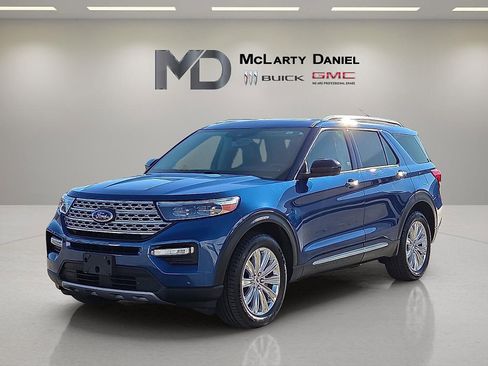 Used 2022 Ford Explorer Limited image 2
