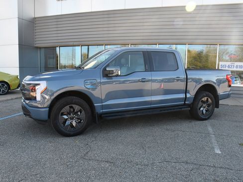 Used 2023 Ford F150 Lightning Lariat image 2