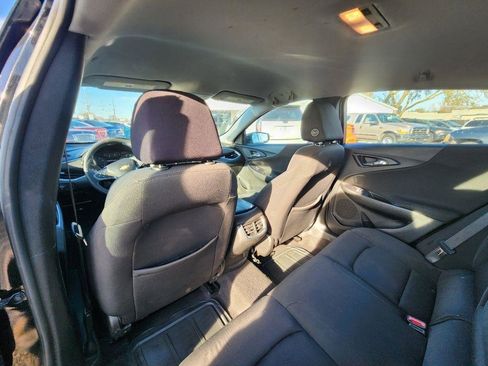Used 2021 Chevrolet Malibu LT FWD image 15