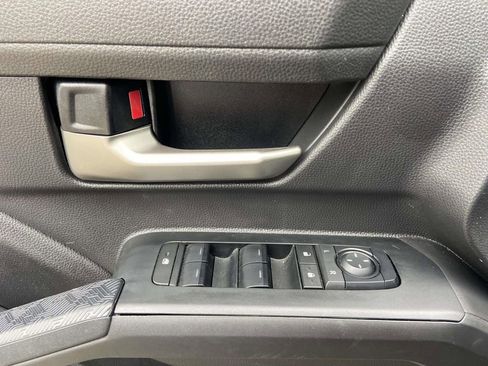 Used 2024 Toyota Tacoma TRD Sport image 10