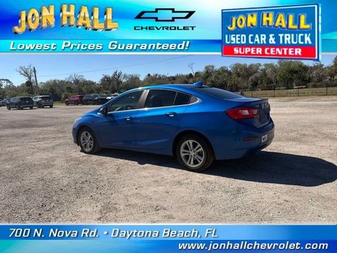 Used 2016 Chevrolet Cruze LT image 6