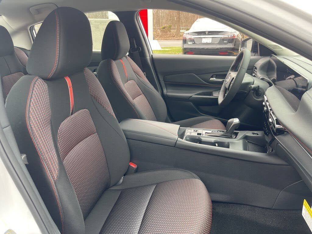 Used 2026 Nissan Sentra SR w/ Floor Mat Package FWD image 23