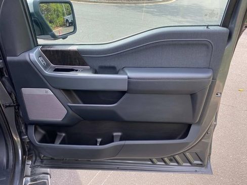 Used 2022 Ford F150 Lariat w/ Equipment Group 502A High AWD/4WD image 38