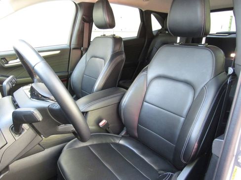 Used 2024 Ford Escape Platinum AWD/4WD image 12