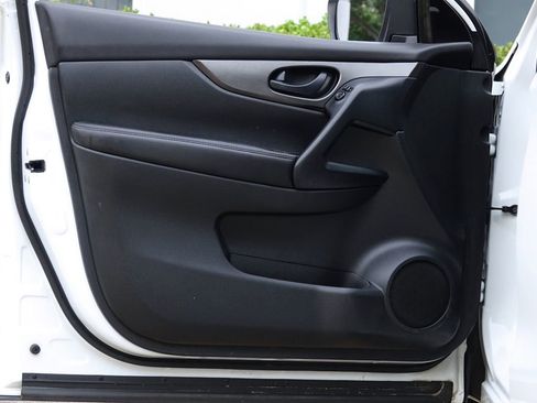 Used 2021 Nissan Rogue Sport S AWD/4WD image 36