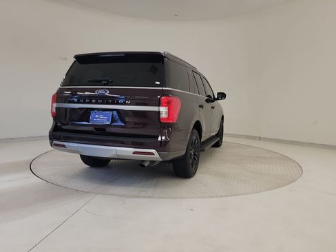 Used 2024 Ford Expedition XLT RWD image 7