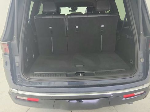 Used 2024 Jeep Wagoneer Series II AWD/4WD image 35
