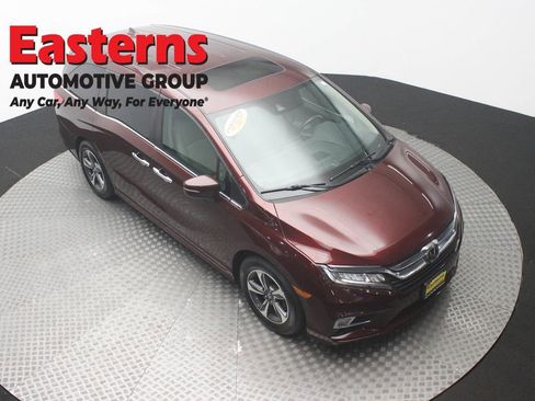 Used 2018 Honda Odyssey Touring image 3