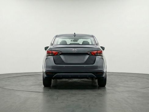 Used 2025 Nissan Versa SV image 7