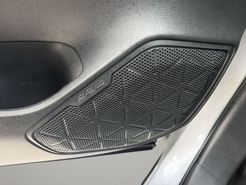 Used 2024 Toyota RAV4 LE FWD image 17