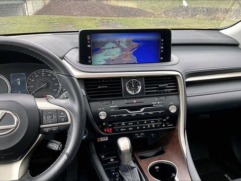 Certified 2022 Lexus RX 450h AWD w/ Premium Package image 9