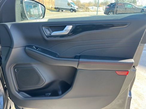 Used 2025 Ford Escape ST-Line w/ Tech Pack #1 image 10