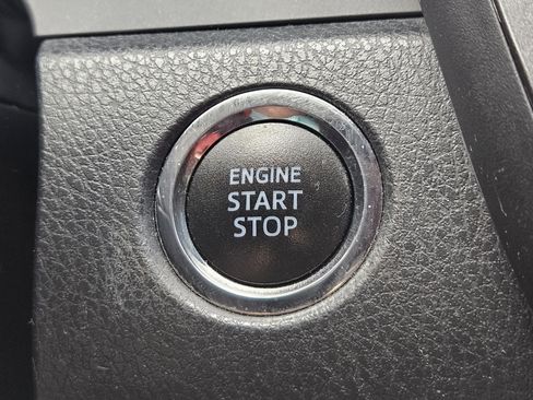 Used 2021 Toyota Camry XSE image 22