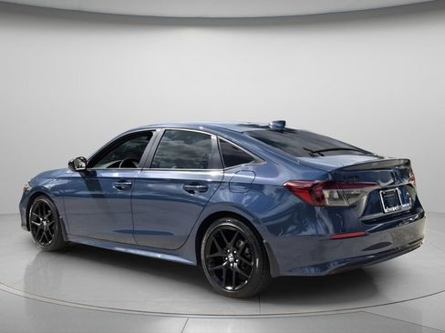 Used 2025 Honda Civic Sport image 8
