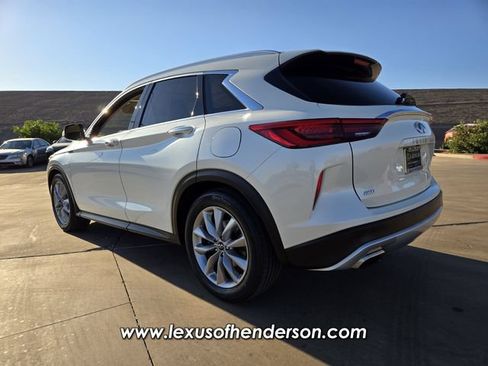 Used 2019 INFINITI QX50 Essential w/ Premium Heat Package AWD/4WD image 4