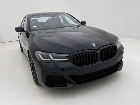 Certified 2023 BMW 540i xDrive w/ M Sport Package image 3