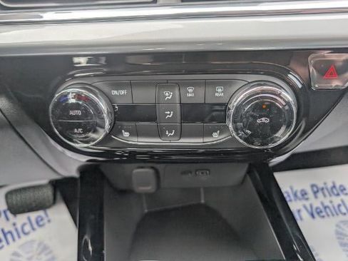 New 2026 Chevrolet Trax LT w/ Driver Confidence Package FWD image 17