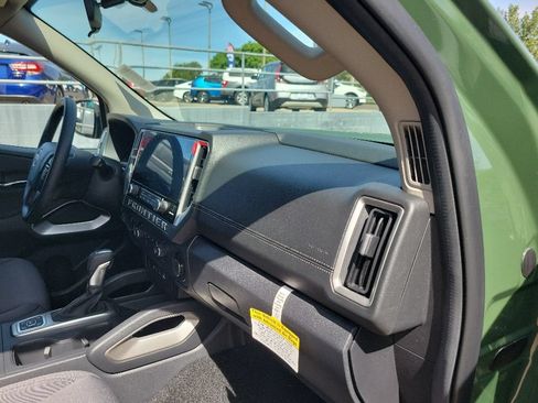 New 2026 Nissan Frontier SV w/ Tow Package AWD/4WD image 37