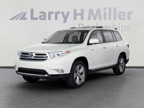 Used 2013 Toyota Highlander Limited AWD/4WD image 1