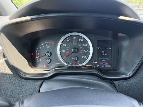 Used 2022 Toyota Corolla SE FWD image 11