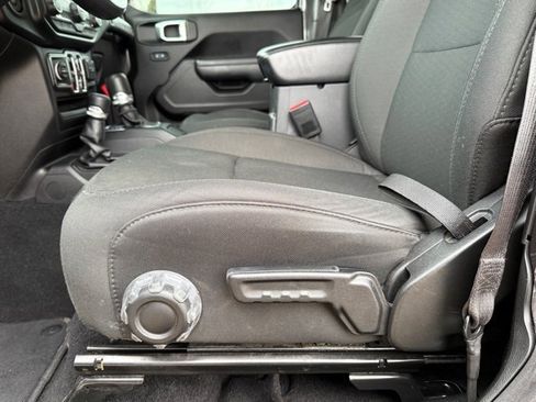 Certified 2021 Jeep Wrangler Unlimited Sport image 15
