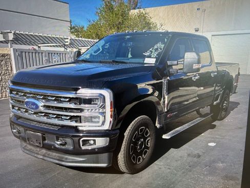 Used 2024 Ford F250 Platinum image 1