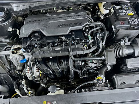 Used 2025 Kia K4 LXS image 29