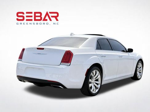 Used 2015 Chrysler 300 C w/ Harman/Kardon Audio Group RWD image 11