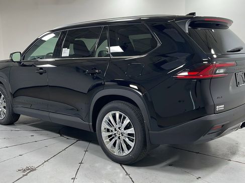 New 2025 Toyota Grand Highlander Platinum image 7