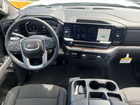Used 2026 GMC Sierra 1500 SLE w/ Preferred Package AWD/4WD image 11