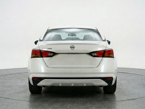 Used 2025 Nissan Altima 2.5 SV image 7