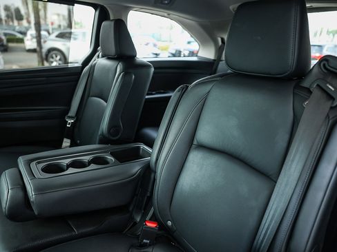 Certified 2025 Honda Odyssey EX-L image 24