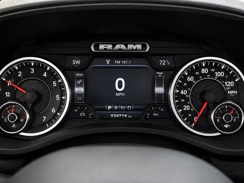 Used 2023 RAM 1500 Laramie AWD/4WD image 9