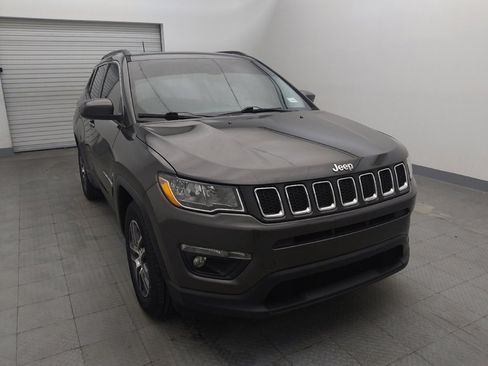 Used 2018 Jeep Compass Latitude w/ Popular Equipment Group FWD image 14