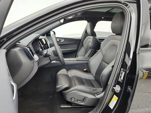 Used 2024 Volvo XC60 T8 Ultimate w/ Protection Package Premier AWD/4WD image 34
