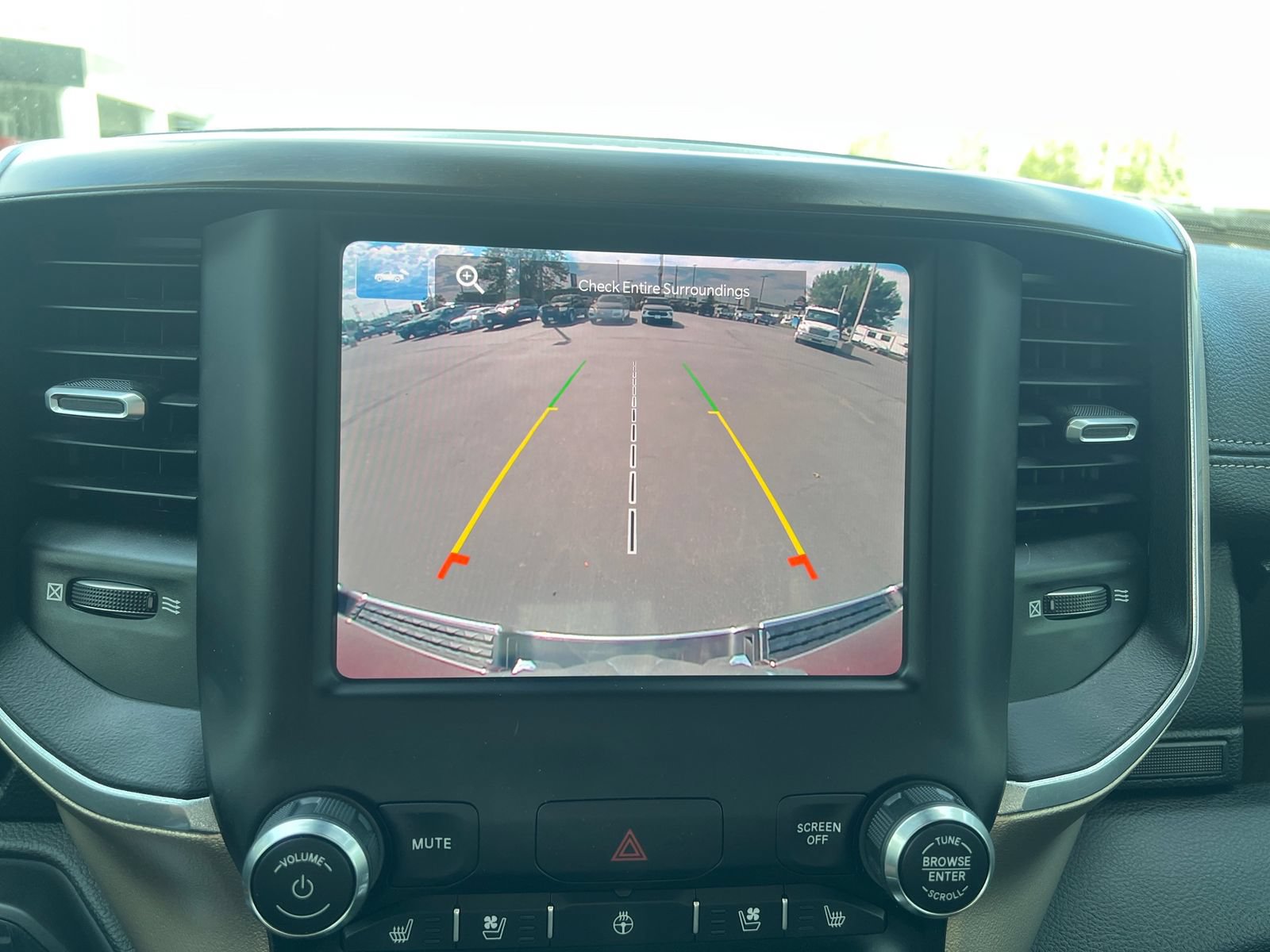 Used 2022 RAM 1500 Laramie AWD/4WD image 21