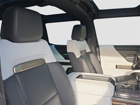 Used 2024 GMC Hummer EV 3X image 19