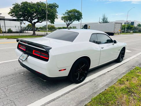 Used 2021 Dodge Challenger R/T RWD image 5
