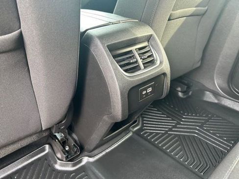 Used 2022 Chevrolet Blazer LT image 32