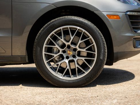 Used 2016 Porsche Macan S image 14