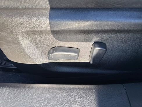 Used 2024 Nissan Altima 2.5 SV image 12