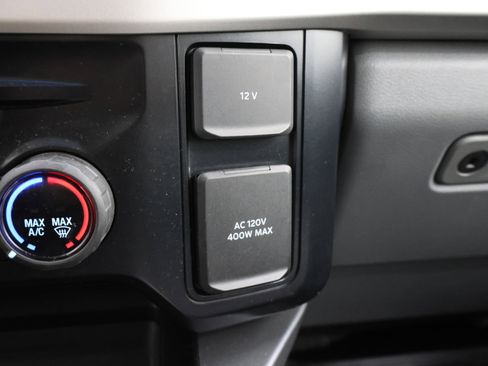 Used 2023 Ford F250 XLT w/ Black Appearance Package AWD/4WD image 34