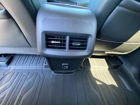 Used 2019 GMC Terrain SLT w/ Preferred Package FWD image 24