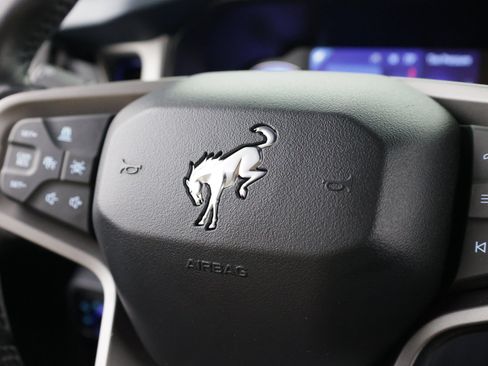 Used 2024 Ford Bronco Outer Banks AWD/4WD image 36
